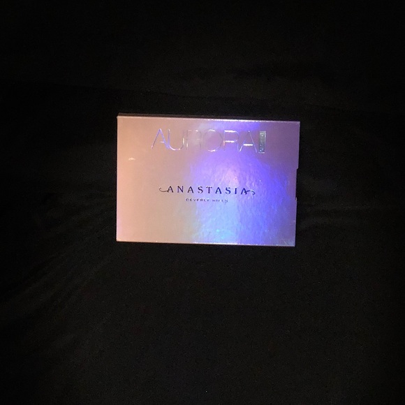 Last1👀NEW ANASTASIA BEVERLY HILLS - Picture 4 of 6